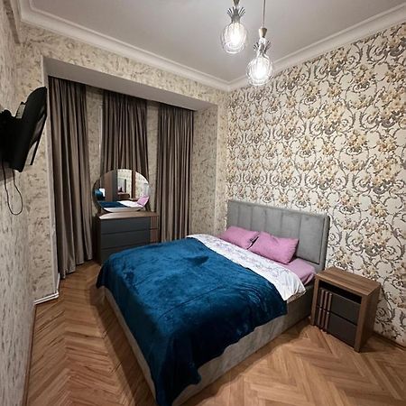 4 Bedroom Suite Apartment Ln Tbilisi City Ngoại thất bức ảnh
