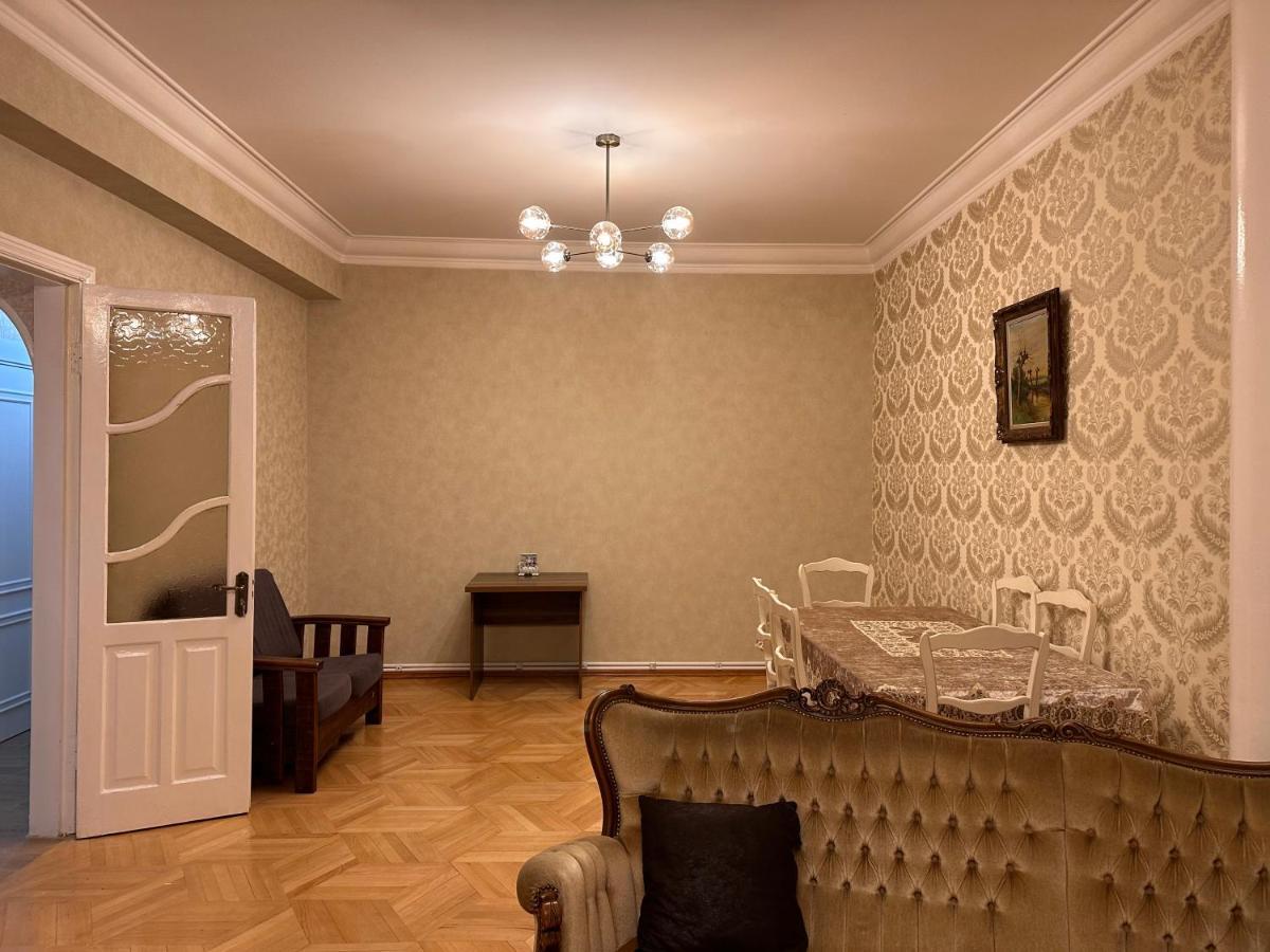 4 Bedroom Suite Apartment Ln Tbilisi City Ngoại thất bức ảnh