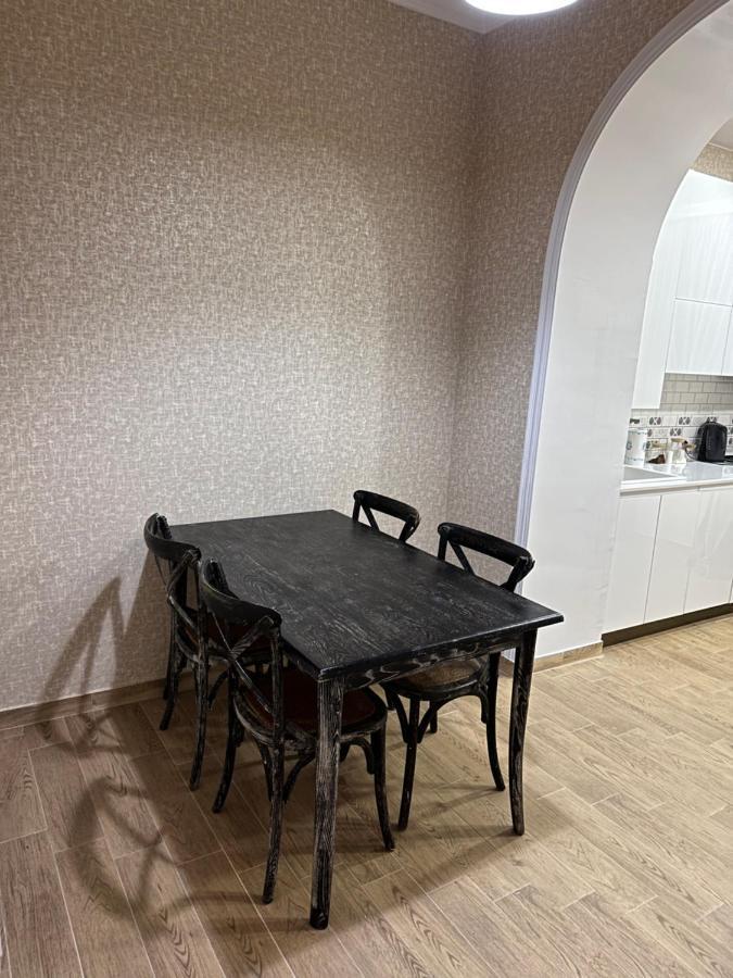 4 Bedroom Suite Apartment Ln Tbilisi City Ngoại thất bức ảnh